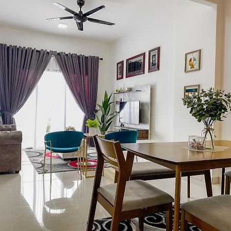 Tamu Place 3-Bedroom Serviced Apartment With Pool Kuala Terengganu Exterior foto