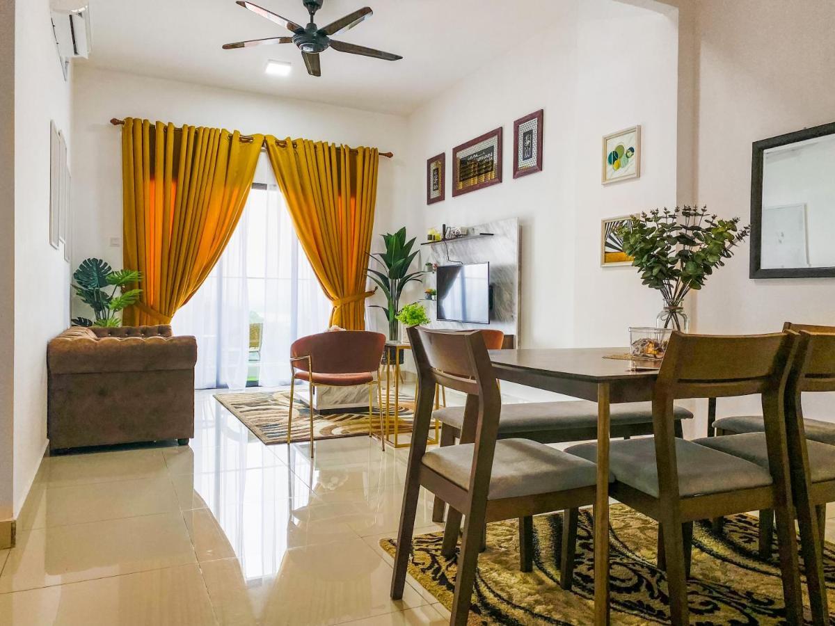 Tamu Place 3-Bedroom Serviced Apartment With Pool Kuala Terengganu Exterior foto